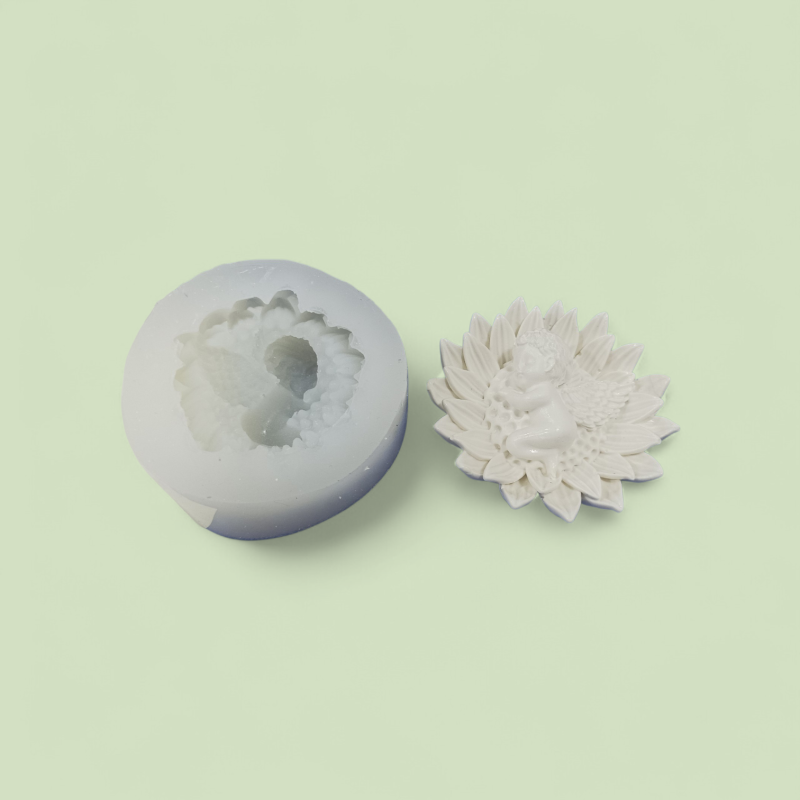 Silikon Gül Qəlibi Günəbaxanda Yatan Mələk 8x3 sm