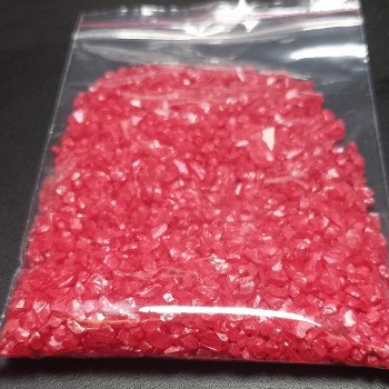 Dekorativ kristal Şüşə qırığı Qırmızı rəng 100 qram