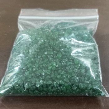 Dekorativ kristal Şüşə qırığı Tünd Yaşıl rəng 100 qram